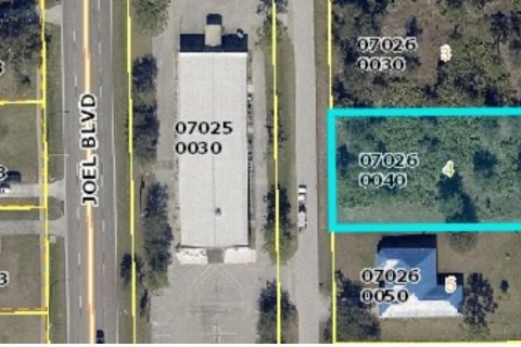 Land in Lehigh Acres, Florida № 1058981 - photo 1