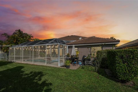 Villa ou maison à vendre à Weston, Floride: 4 chambres, 243.87 m2 № 2001428 - photo 2