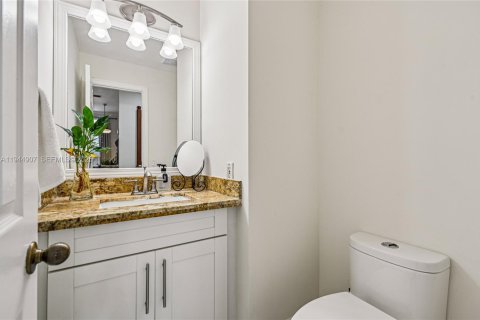 Villa ou maison à vendre à Weston, Floride: 4 chambres, 243.87 m2 № 2001428 - photo 22