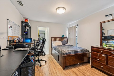 Villa ou maison à vendre à Weston, Floride: 4 chambres, 243.87 m2 № 2001428 - photo 28