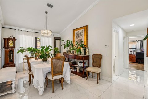 Villa ou maison à vendre à Weston, Floride: 4 chambres, 243.87 m2 № 2001428 - photo 13