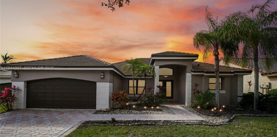 Villa ou maison à Weston, Floride 4 chambres, 243.87 m2 № 2001428