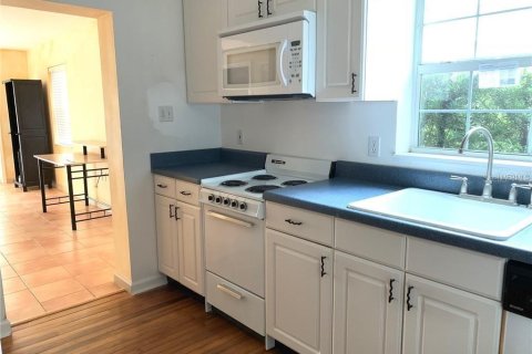 Propiedad comercial en alquiler en Orlando, Florida, 137.68 m2 № 1401086 - foto 7