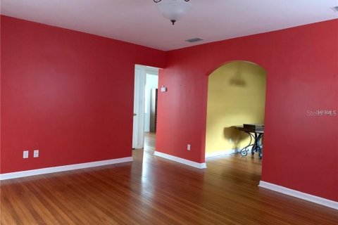 Propiedad comercial en alquiler en Orlando, Florida, 137.68 m2 № 1401086 - foto 4