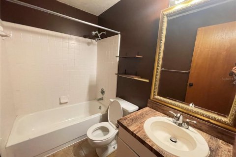 Condominio en venta en Gainesville, Florida, 3 dormitorios, 112.23 m2 № 2099373 - foto 10