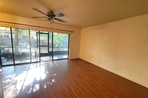 Condominio en venta en Gainesville, Florida, 3 dormitorios, 112.23 m2 № 2099373 - foto 6