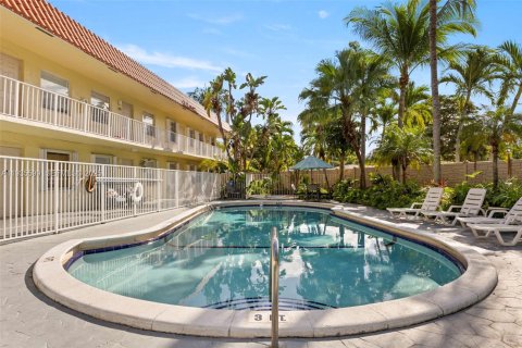 Condominio en alquiler en Fort Lauderdale, Florida, 2 dormitorios, 68.75 m2 № 1993718 - foto 26