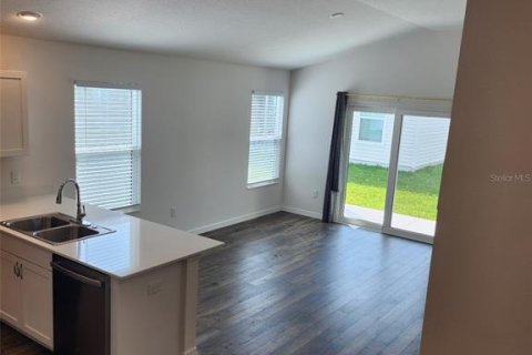 Casa en alquiler en The Villages, Florida, 2 dormitorios, 92.9 m2 № 1603079 - foto 17