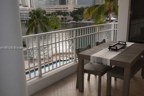 Condo in Miami, Florida, 3 bedrooms  № 1953158 - photo 18