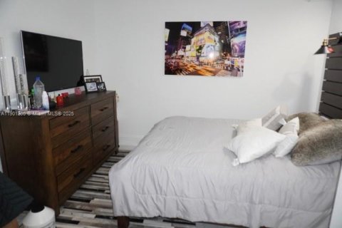 Condo in Miami, Florida, 3 bedrooms  № 1953158 - photo 28