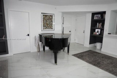 Condo in Miami, Florida, 3 bedrooms  № 1953158 - photo 7