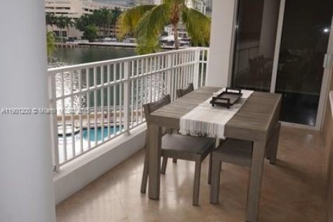 Condo in Miami, Florida, 3 bedrooms  № 1953158 - photo 23