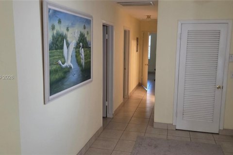 Casa en venta en Palm Beach Gardens, Florida, 3 dormitorios, 174.19 m2 № 2372749 - foto 3