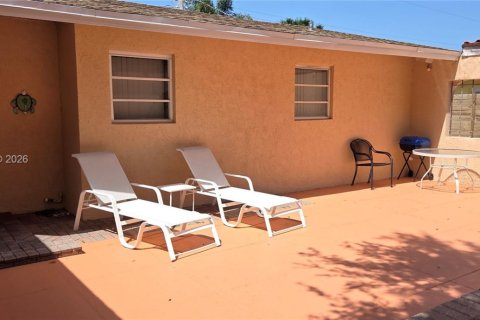 Casa en venta en Palm Beach Gardens, Florida, 3 dormitorios, 174.19 m2 № 2372749 - foto 2