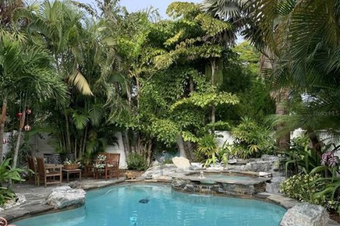 Casa en alquiler en Longboat Key, Florida, 2 dormitorios, 216.56 m2 № 1681400 - foto 14