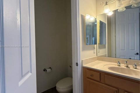 House in Boynton Beach, Florida 3 bedrooms, 160.44 sq.m. № 2038667 - photo 5