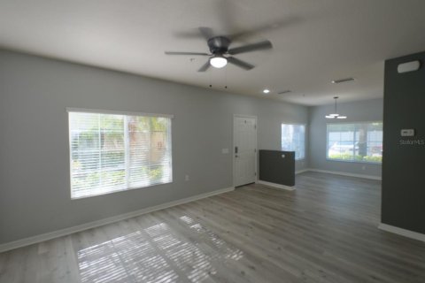 Adosado en alquiler en Bradenton, Florida, 3 dormitorios, 111.48 m2 № 1884300 - foto 4
