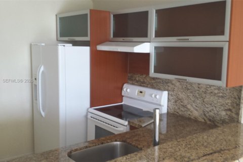 Снять в аренду кондоминиум в Майами, Флорида 2 спальни, 109.16м2, № 2026931 - фото 10