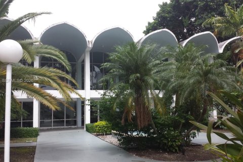 Снять в аренду кондоминиум в Майами, Флорида 2 спальни, 109.16м2, № 2026931 - фото 25