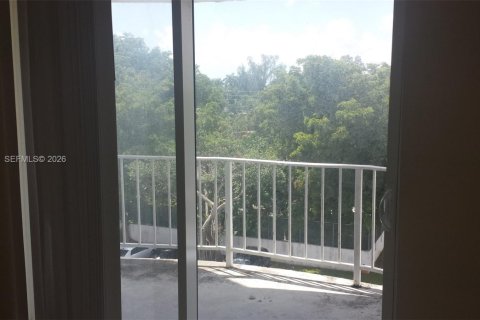 Снять в аренду кондоминиум в Майами, Флорида 2 спальни, 109.16м2, № 2026931 - фото 29