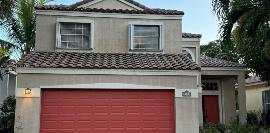House in Plantation, Florida 4 bedrooms, 211.17 sq.m. № 1785784