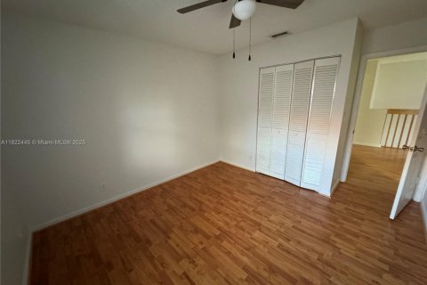 House in Plantation, Florida 4 bedrooms, 211.17 sq.m. № 1785784 - photo 13