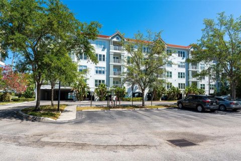 Condo in Bradenton, Florida, 2 bedrooms  № 1386512 - photo 13