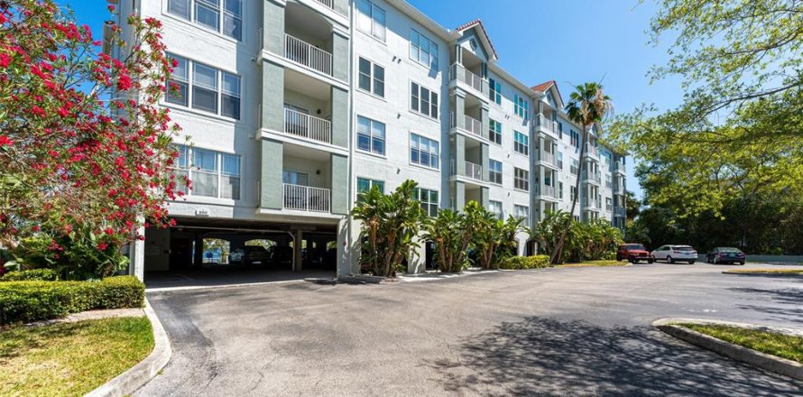 Condo in Bradenton, Florida, 2 bedrooms  № 1386512