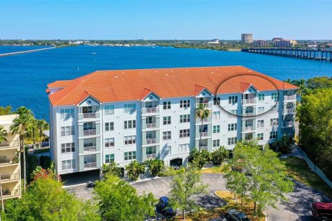 Condo in Bradenton, Florida, 2 bedrooms  № 1386512 - photo 8
