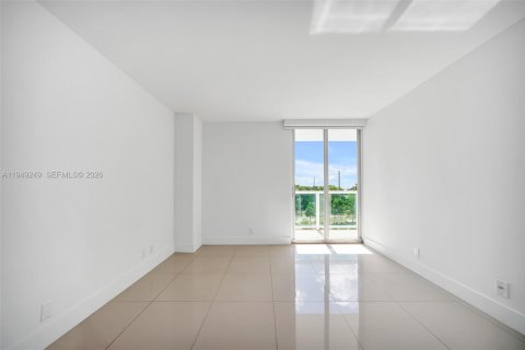 Купить кондоминиум в Санни-Айлс-Бич, Флорида 2 спальни, 126.07м2, № 2005702 - фото 24