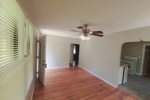 Villa ou maison à louer à Saint Petersburg, Floride: 3 chambres, 93.65 m2 № 2419293 - photo 8