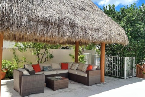 Купить виллу или дом в Майами-Лейкс, Флорида 4 спальни, 256.13м2, № 2007351 - фото 30