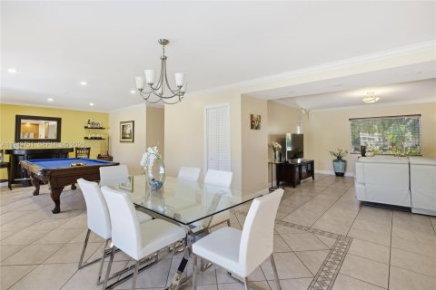 Купить виллу или дом в Майами-Лейкс, Флорида 4 спальни, 256.13м2, № 2007351 - фото 5