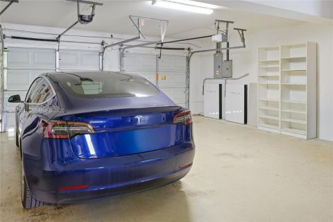 Купить виллу или дом в Майами-Лейкс, Флорида 4 спальни, 256.13м2, № 2007351 - фото 13