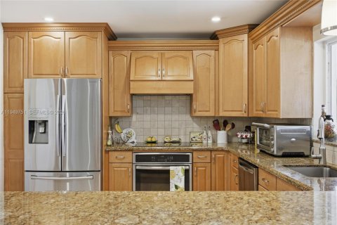 Купить виллу или дом в Майами-Лейкс, Флорида 4 спальни, 256.13м2, № 2007351 - фото 3