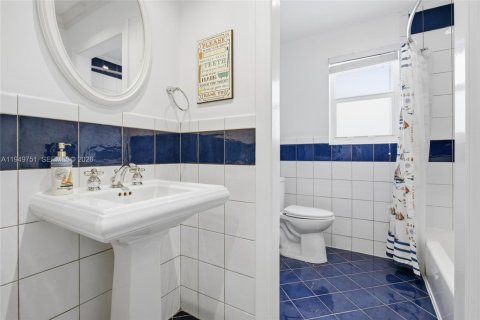 Купить виллу или дом в Майами-Лейкс, Флорида 4 спальни, 256.13м2, № 2007351 - фото 20