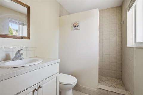 Купить виллу или дом в Майами-Лейкс, Флорида 4 спальни, 256.13м2, № 2007351 - фото 28