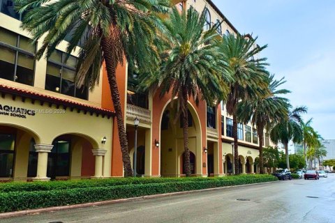 Condo in Coral Gables, Florida, 2 bedrooms  № 2409461 - photo 30