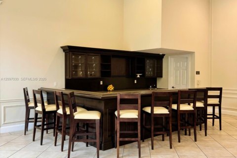 Condo in Coral Gables, Florida, 2 bedrooms  № 2409461 - photo 21
