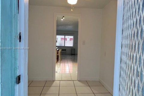 Copropriété à louer à Miami Beach, Floride: 38.46 m2 № 2083101 - photo 9