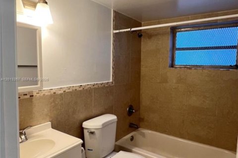 Copropriété à louer à Miami Beach, Floride: 38.46 m2 № 2083101 - photo 12