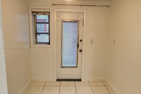Copropriété à louer à Miami Beach, Floride: 38.46 m2 № 2083101 - photo 8