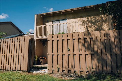 Townhouse in Davie, Florida 2 bedrooms, 114.27 sq.m. № 1954438 - photo 22