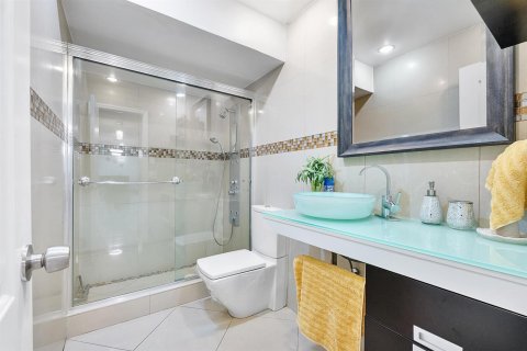 Купить кондоминиум в Халландейл-Бич, Флорида 1 комната, 101.45м2, № 2083794 - фото 9