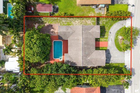 Commercial property in Boca Raton, Florida № 2254874