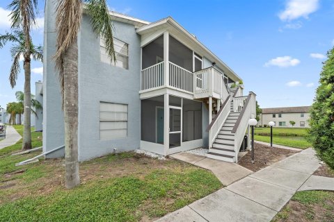 Condominio en venta en Bradenton, Florida, 2 dormitorios, 84.73 m2 № 1900568 - foto 1