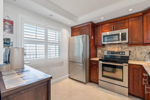 Condo in Delray Beach, Florida, 2 bedrooms № 2153744 - photo 5