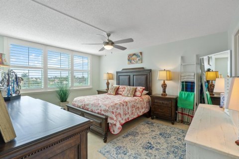 Condo in Delray Beach, Florida, 2 bedrooms № 2153744 - photo 12