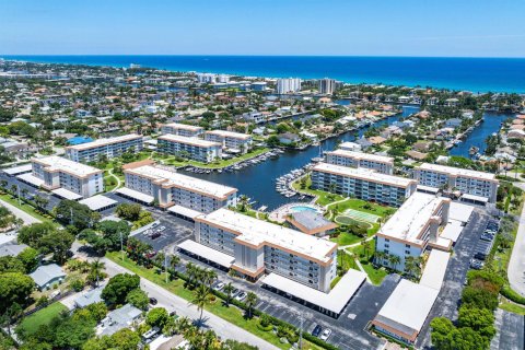 Condo in Delray Beach, Florida, 2 bedrooms № 2153744 - photo 17