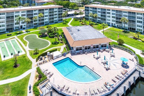 Condo in Delray Beach, Florida, 2 bedrooms № 2153744 - photo 22